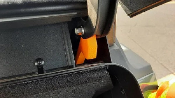 Support lever for rear trunk RT 2010-2019