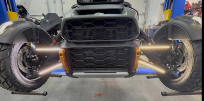 A Arm clignotant DRL à double couleur pour Canyon