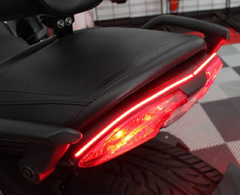 LED arrière continue/frein/clignotant pour Spyder F3/F3S
