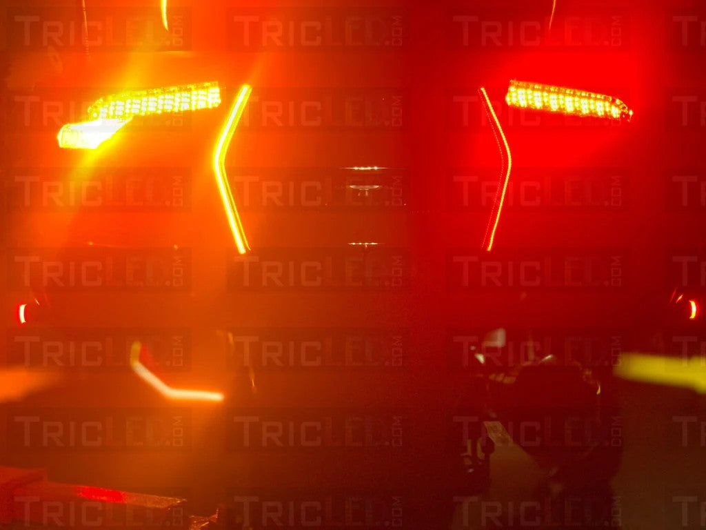 Lumières arrières de position, frein et clignotant jaune pour RT / RTL 2020+