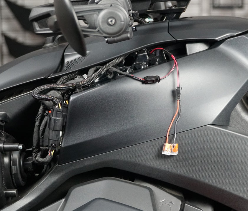 12 V power harness for Can-Am Ryker accessories