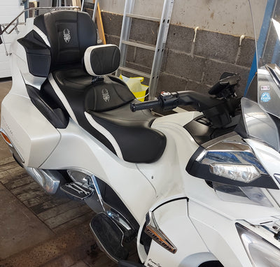 Siège double Noir avec trim imitation crocodile avec Dossier chauffeur et Passager pour votre RT 2010 - 2019  de Ultimate Seat