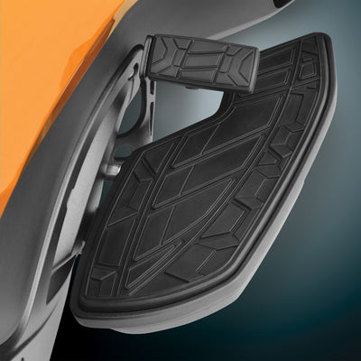 Enlarged brake pedal for Spyder