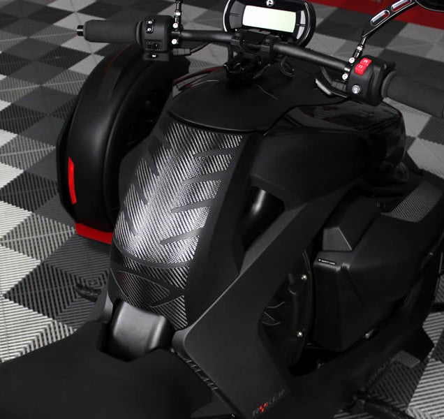 Protecteur de tank en fibre de carbone fini Uréthane pour Ryker