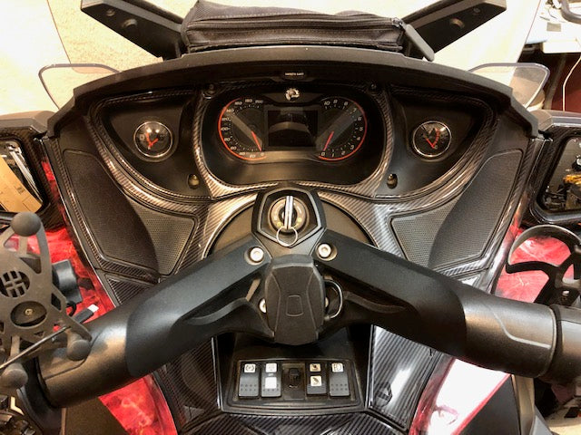 Protector for the dashboard of the RT 2010-2019 in Carbon Fiber